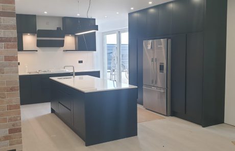 Black Kitchen