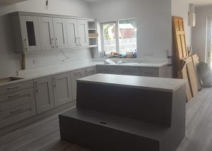 Shaker Style Kitchen With Bench Island