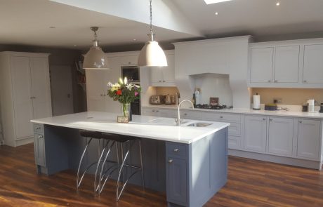 In-frame Shaker Kitchen